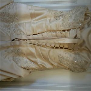 Elegant wedding dress